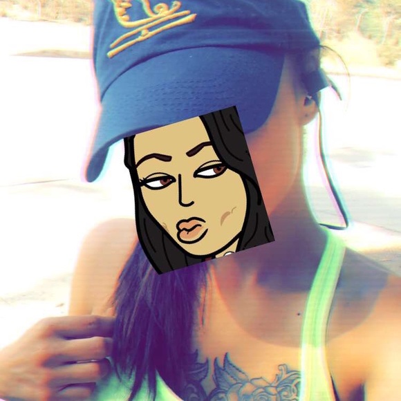 Meet your Posher, Lupe - Picture 1 of 1